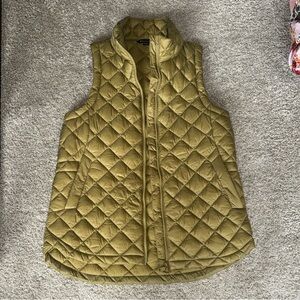 Athleta quilted vest